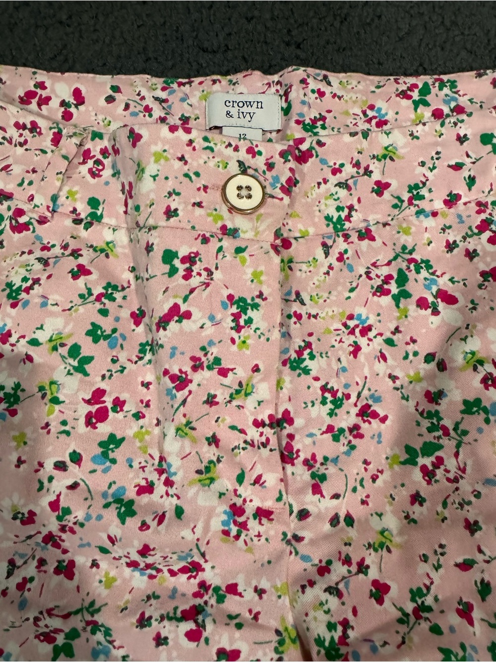 crown & ivy Pink Floral Scallop-Hem Shorts - Picture 5 of 7